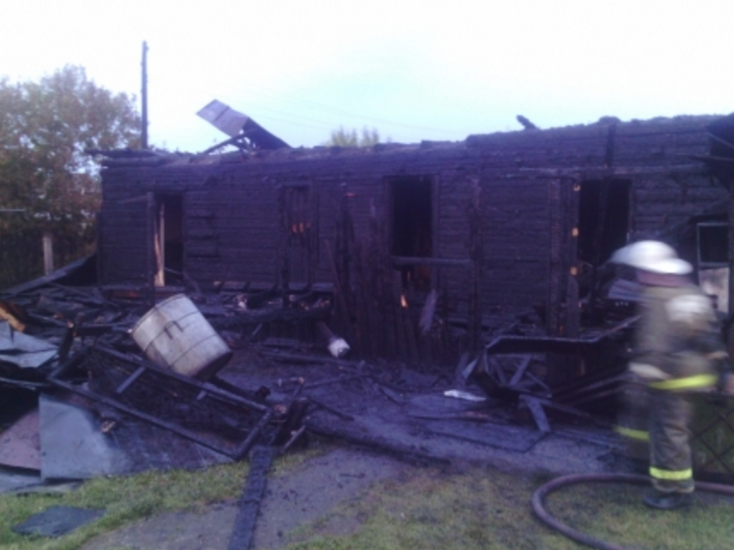​В Пермском крае сгорел частный дом престарелых: два человека погибли