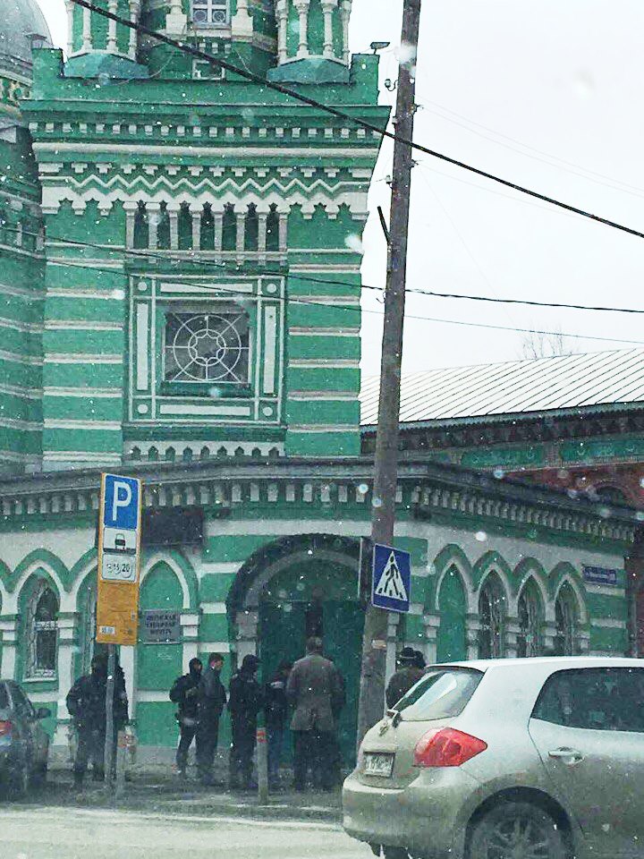 Сотрудники спецслужб вывели прихожан из пермской мечети