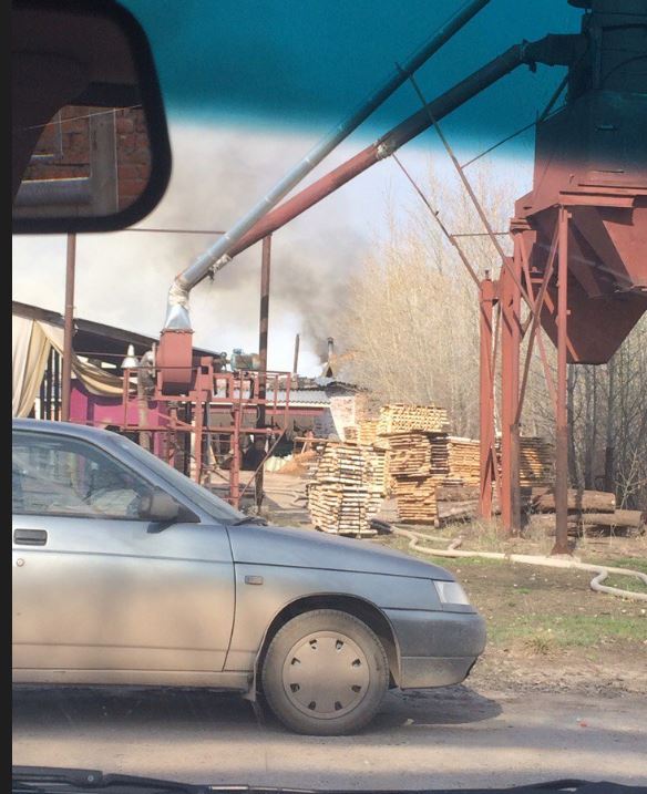 В Пермском крае загорелось здание фабрики игрушек