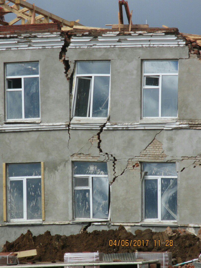 ​В Пермском крае обрушилось здание школы