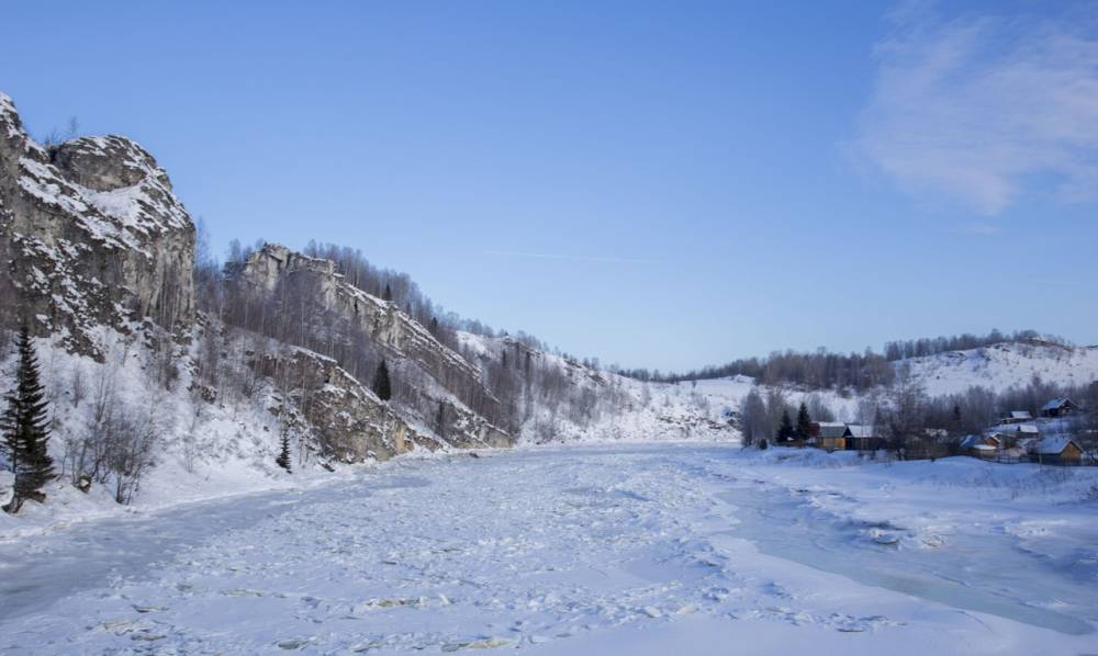 ​В Пермском крае приостановлена работа ледовой переправы