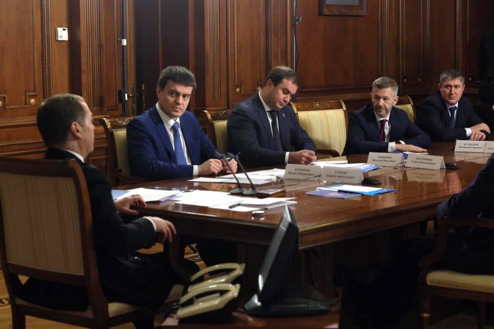 В «Единой России» рассказали подробности обновления руководителей региональных отделений партии