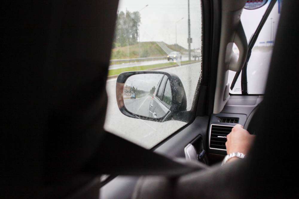 Инспекторы ГИБДД проводят массовые рейды по поиску опасных водителей в Перми