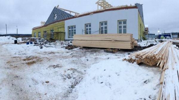 ​Единороссы Суксуна проверили ход строительства нового детского сада в селе Тис
