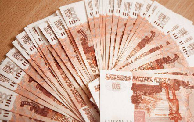 В Пермском крае зарплата за девять месяцев 2017 года выросла на 2%