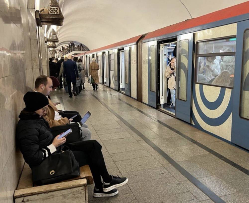 ​Жители Перми стали чаще бывать в Москве и реже читать в метро