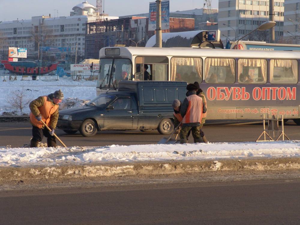 Дмитрий Самойлов отменил совещания с главами районов из-за снегопада