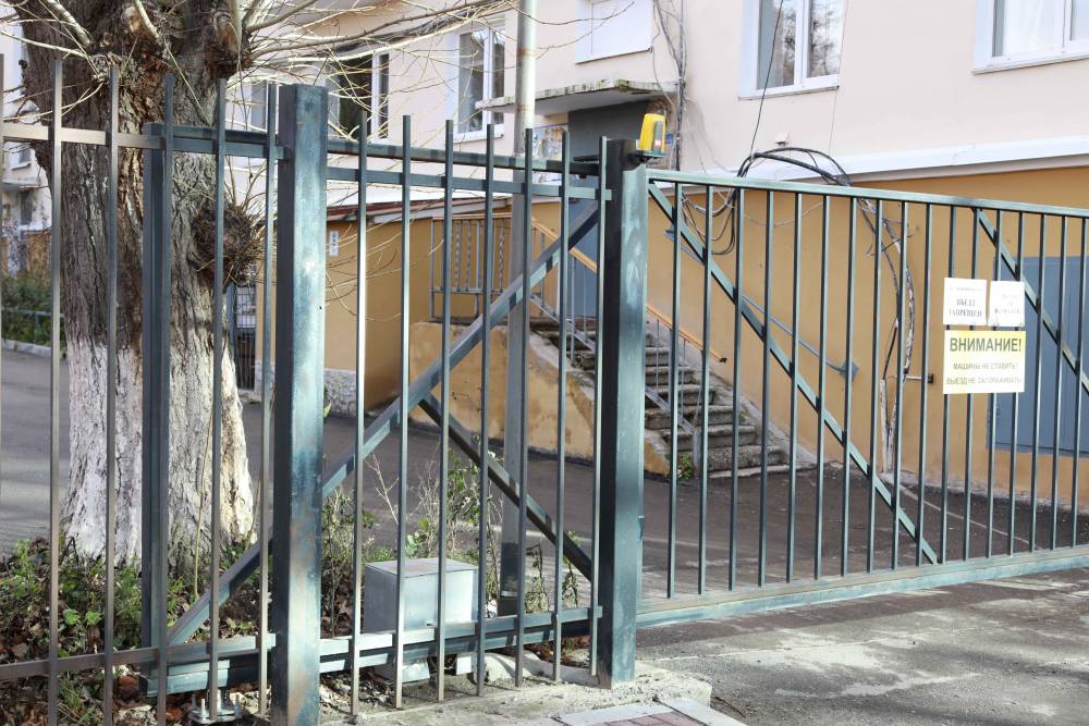 В Перми планируют демонтировать лишние заборы и ограды