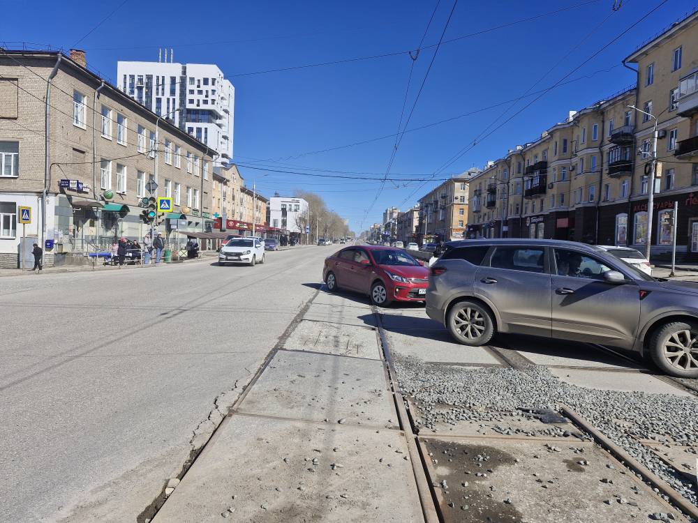 ​В Перми из-за ремонта трамвайных путей на ул. Мира семь автобусных маршрутов изменят путь