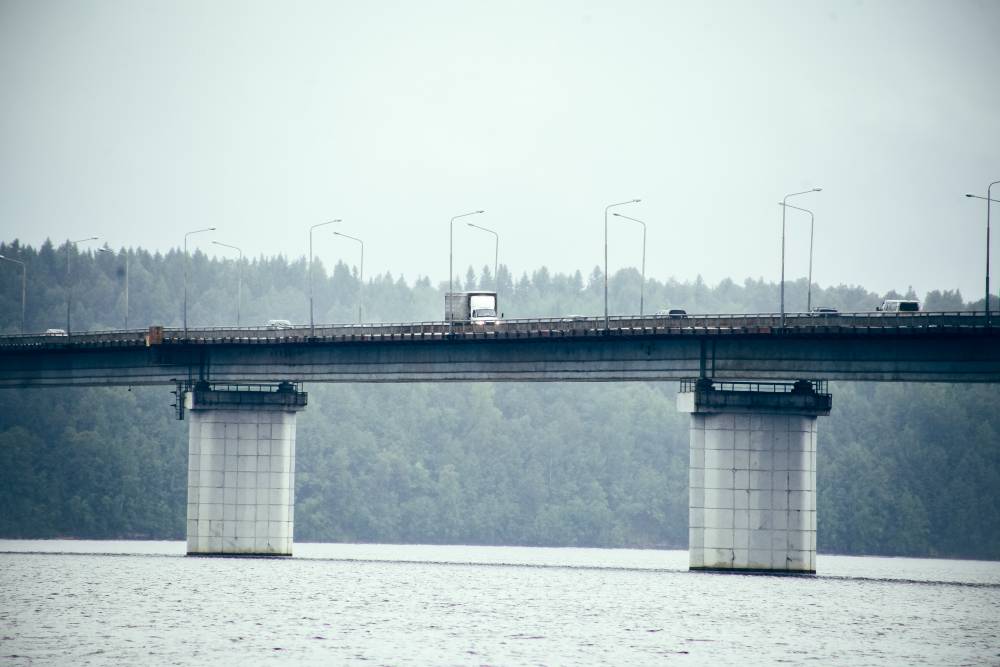 ​Из-за ДТП на Чусовском мосту образовалась серьезная пробка 