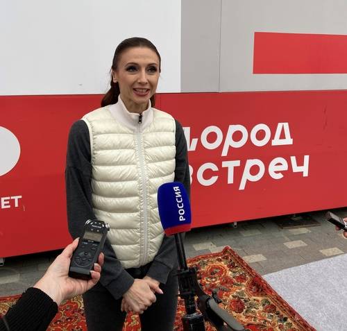 ​Прима-балерина Светлана Захарова и артисты Большого театра выступили на эспланаде в Перми