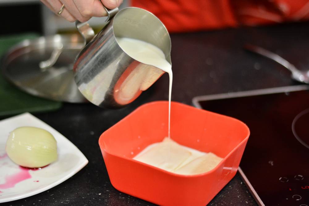 ​Пермский агрохолдинг реализовал 840 килограммов просроченного коровьего молока в ресторан 