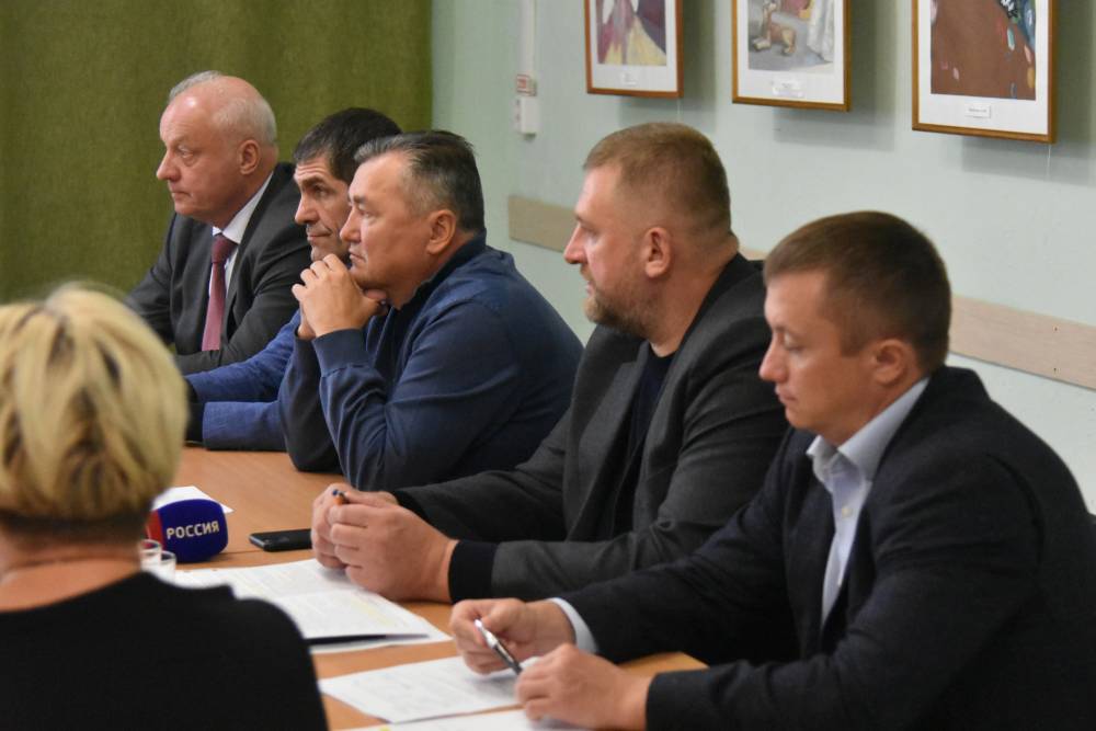 ​Власти Пермского края разработают план для решения вопроса разрушения береговой линии в Осе