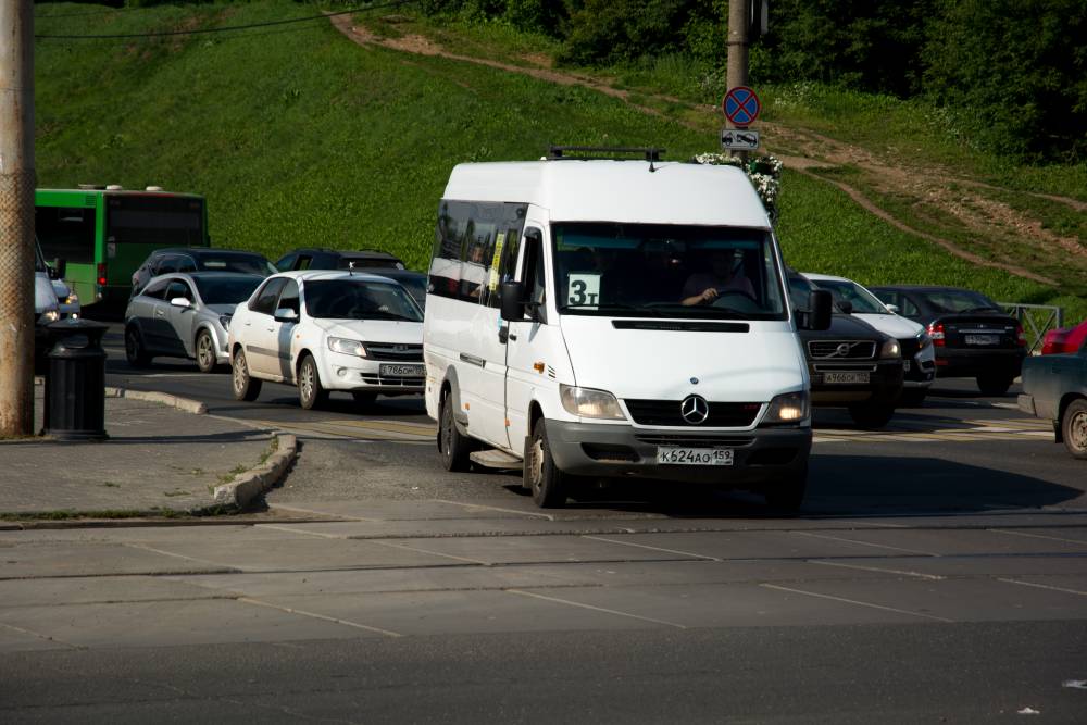 В Перми четыре маршрутных такси планируют заменить двумя автобусными маршрутами 