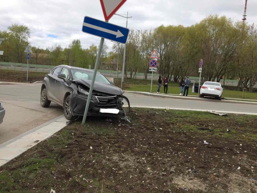 В Перми в ДТП с «Лексусом» пострадал водитель «Лады»