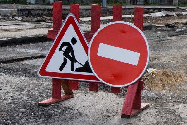 До 26 июля будет закрыт перекресток улиц Карбышева и Лобвинская