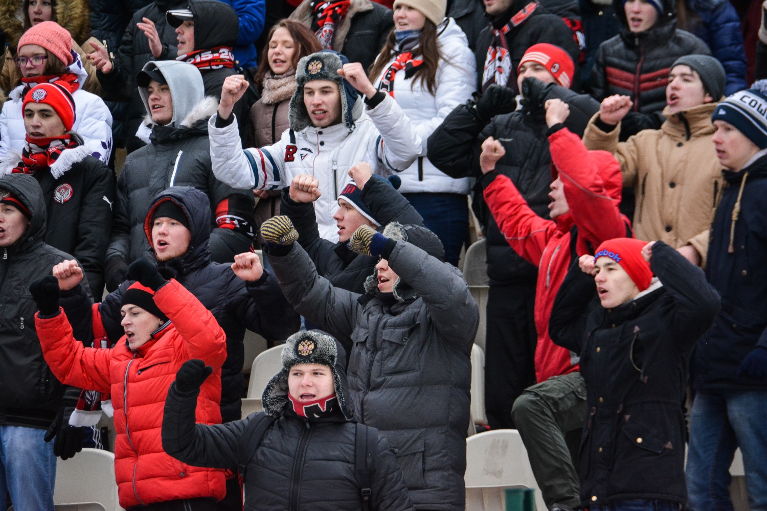 Выкрики болельщиков на матче с «Рубином» обошлись «Амкару» в 60 тысяч рублей