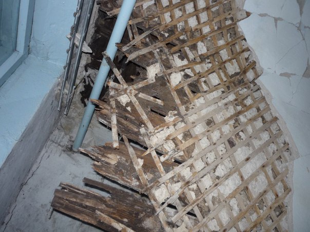 В Березниках обрушился потолок жилого дома