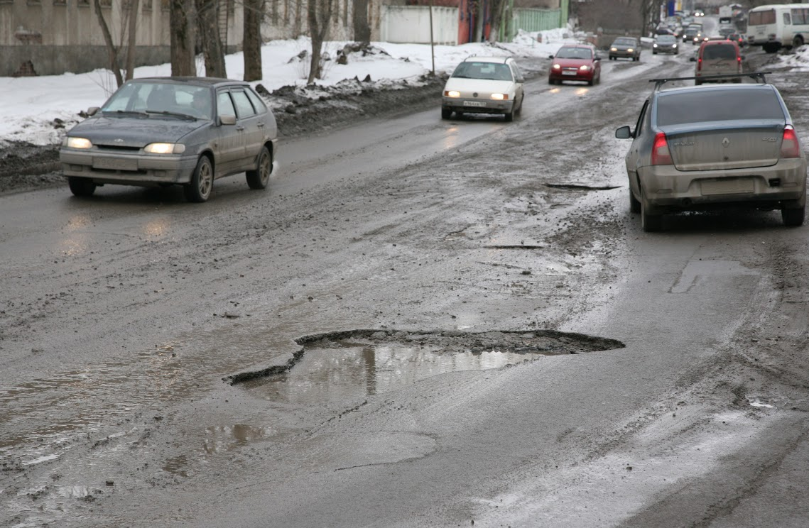 В Перми автовладельцу возместят убытки, понесенные в ДТП из-за плохой дороги