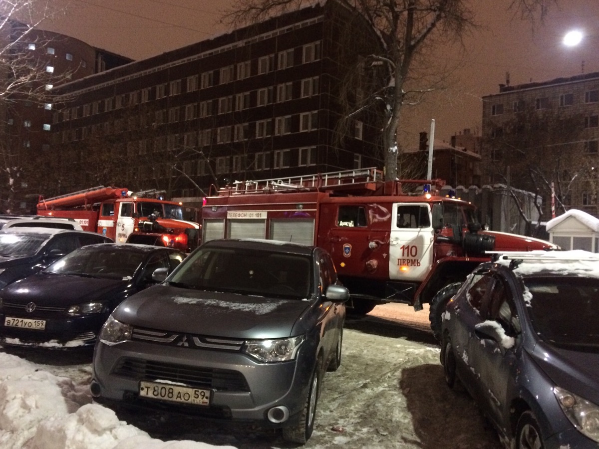 В Перми посетители апартаментов «Манхеттен» сообщили о пожаре