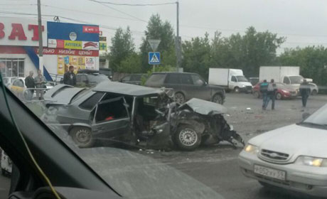 В Перми при столкновении Range Rover и  ВАЗ-2115​ пострадал ребенок-пассажир