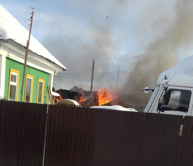 ​В Пермском крае дотла сгорел дом: двое – погибли