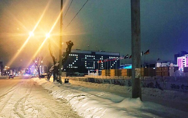 Фото: В Перми на здании Заксобрания зажглась цифра «2017»