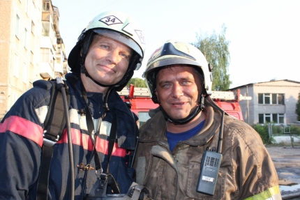 В Перми сотрудник МЧС спас людей из пожара в свободное от службы время