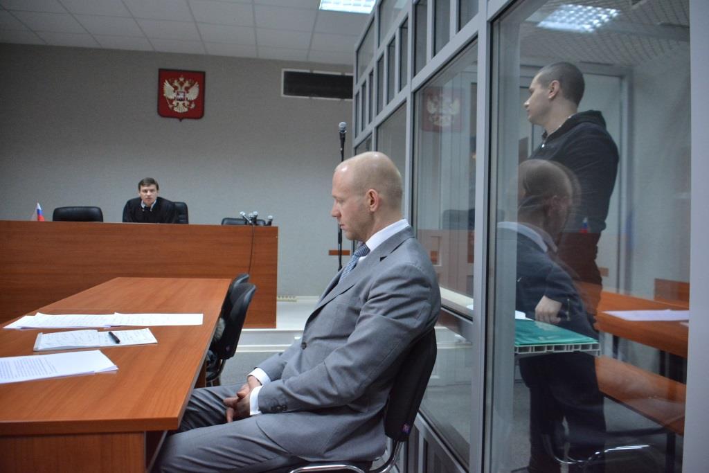 Экс-министр связи Прикамья Евгений Балуев останется под стражей до начала февраля 2017 года. Фото из суда