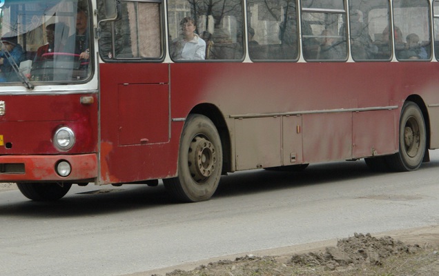 В Перми на шоссе Космонавтов автобус сбил 28-летнюю девушку