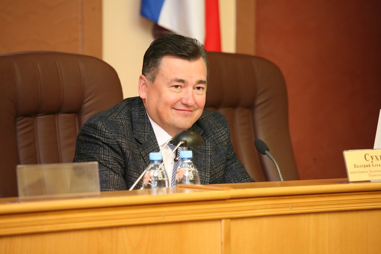 Валерий Сухих принимает участие в обсуждении антикоррупционной политики и изменений федерального законодательства
