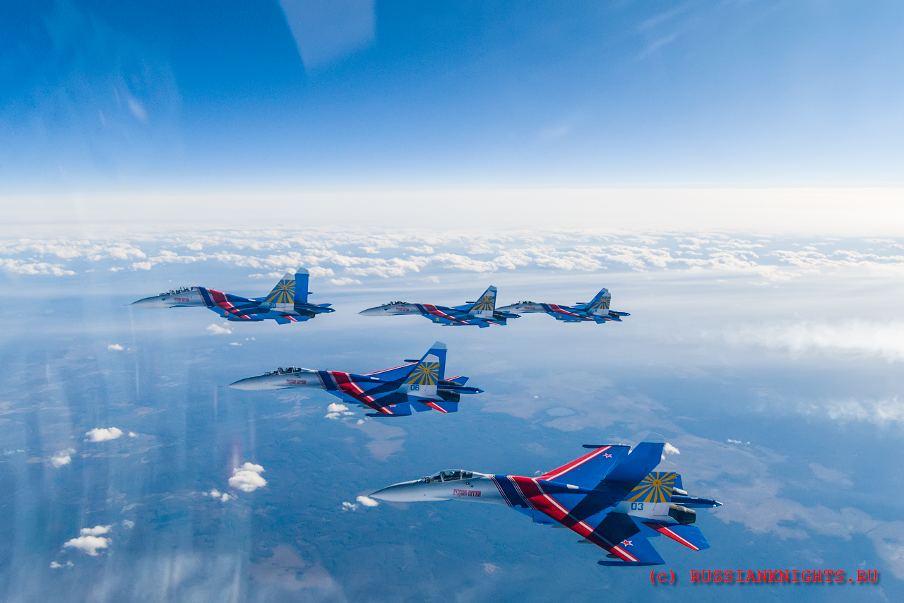 «Русские Витязи» покажут фигуры высшего пилотажа на авиашоу в Перми