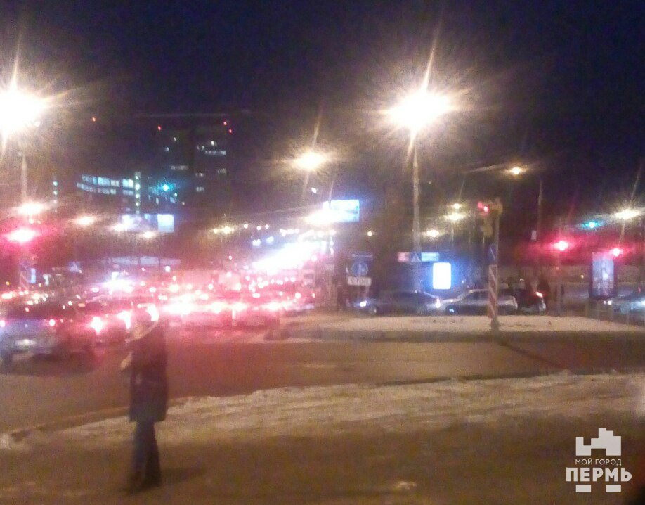ДТП на Камском мосту парализовало движение в центре Перми
