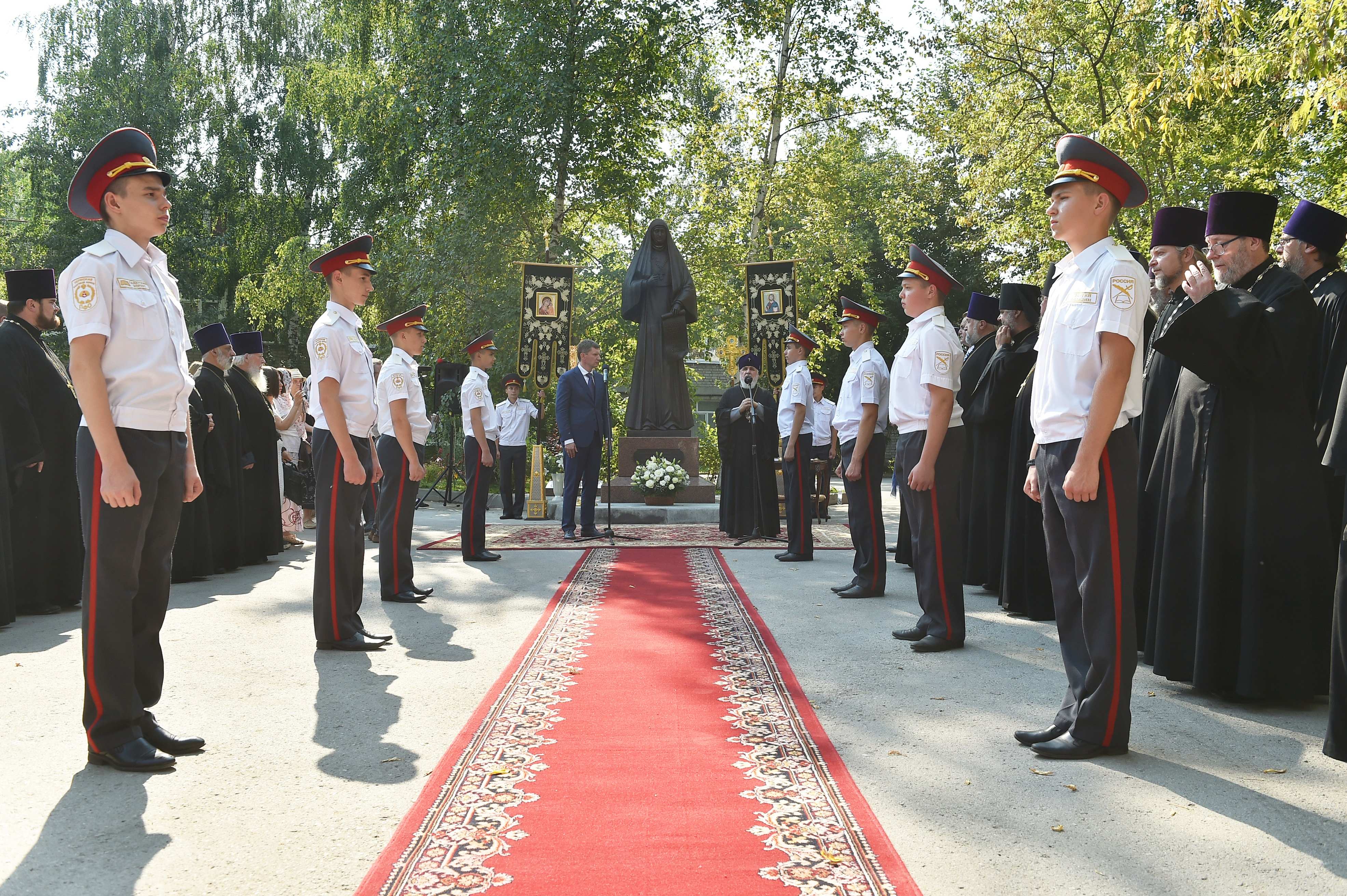 В Перми открыли памятник княгине Елизавете Романовой