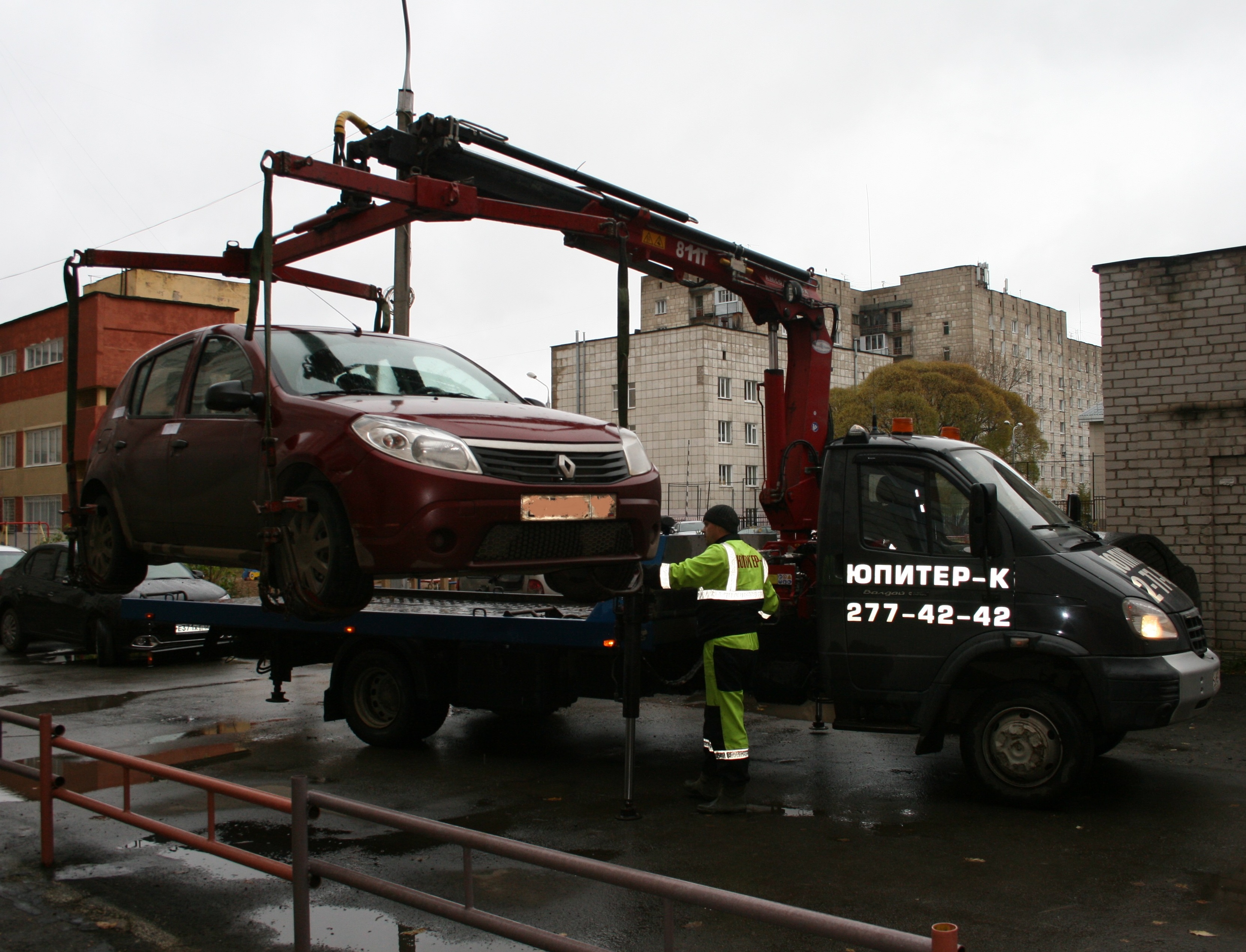 В Перми у потребителей, не желавших оплачивать услуги отопления и ГВС, арестованы автомобили Audi A6 и Renault Sandero