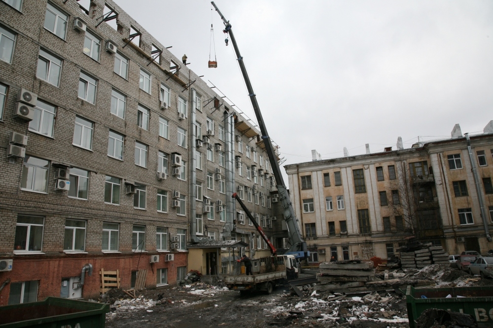 Незаконная реконструкция здания в центре Перми создала угрозу для жизни людей