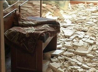 В жилом доме в Перми обрушился потолок