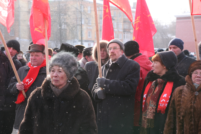 ЛДПР и КПРФ отметили 23 февраля митингами. Фото