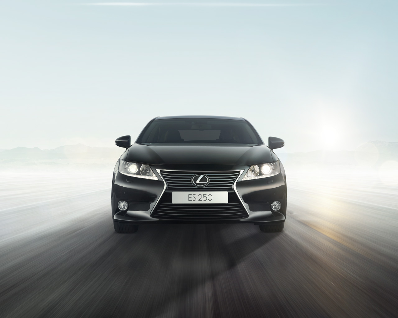 Новый премиум-седан Lexus ES.  Дни открытых дверей 3-7 октября в автоцентре Лексус-Пермь