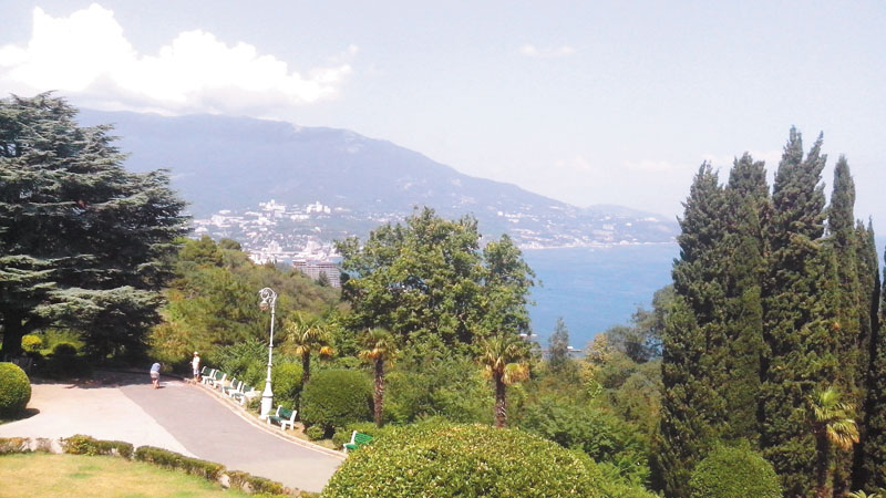 За полшага до рая