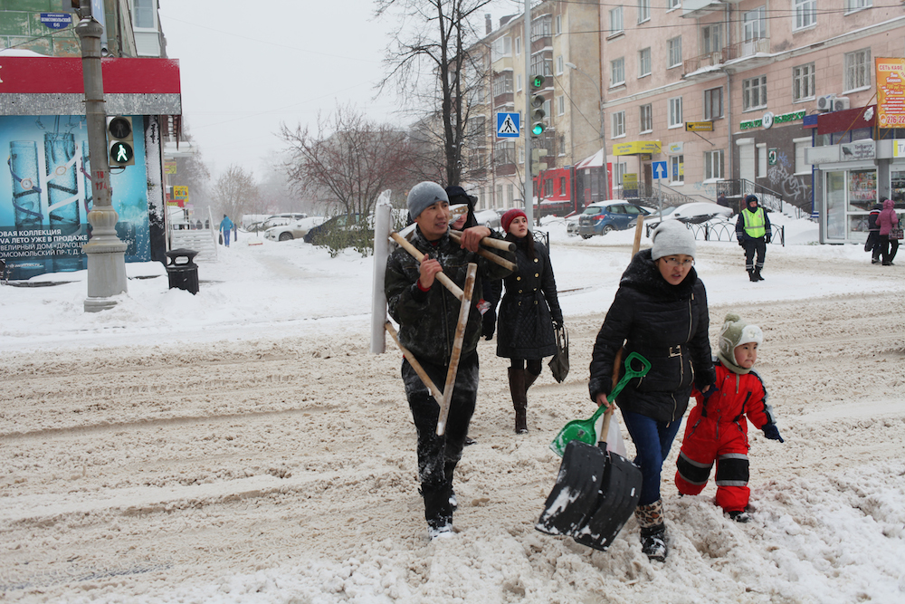Зима пришла в Пермь - фоторепортаж