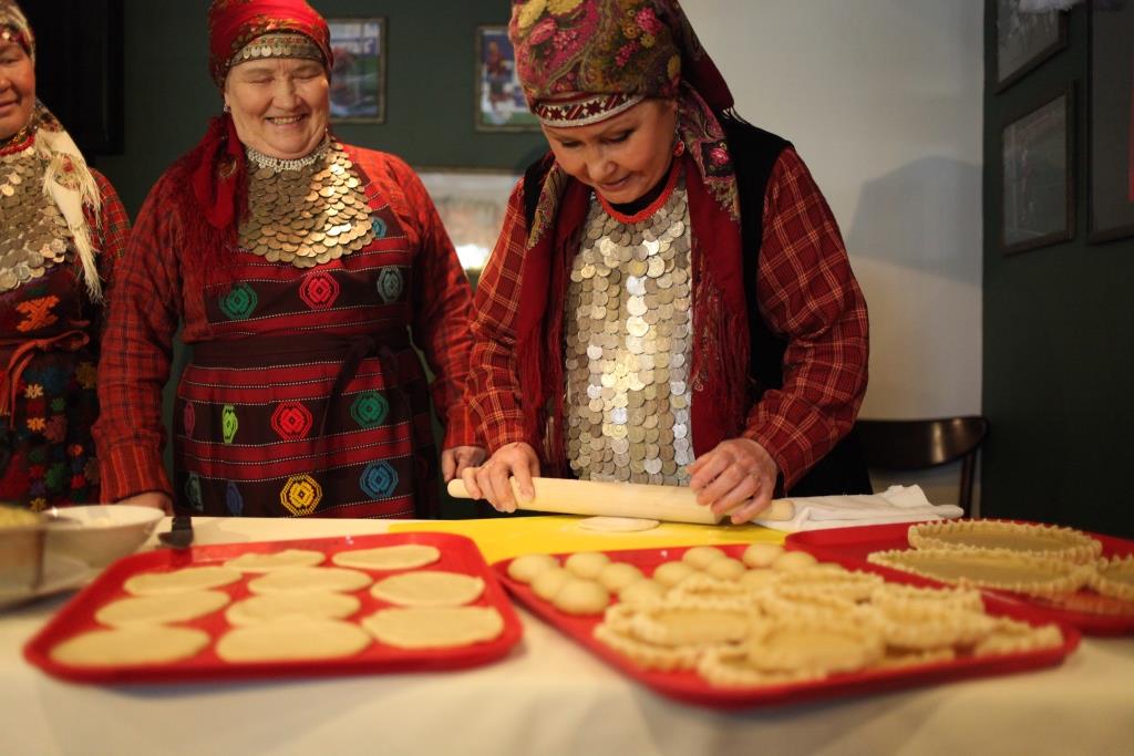 Бурановские бабушки открыли фестиваль «Вкусная география» в Перми