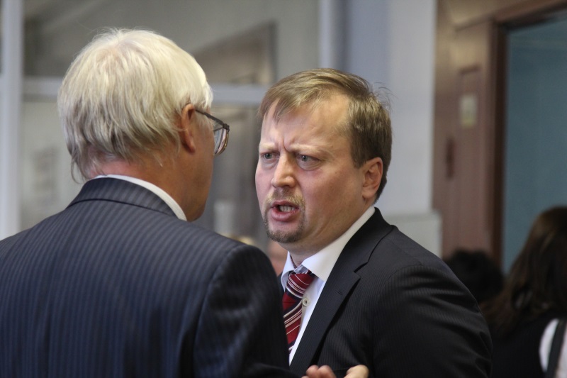 Дольщики, зоопарк и стихи: чем запомнился ушедший Дмитрий Бородулин