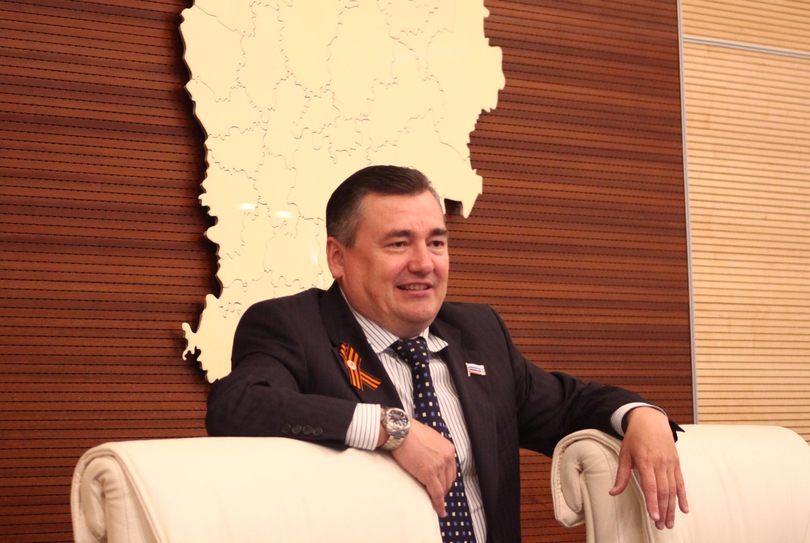 «Правительство кидает из гондолы всё, что можно», – Владимир Корсун