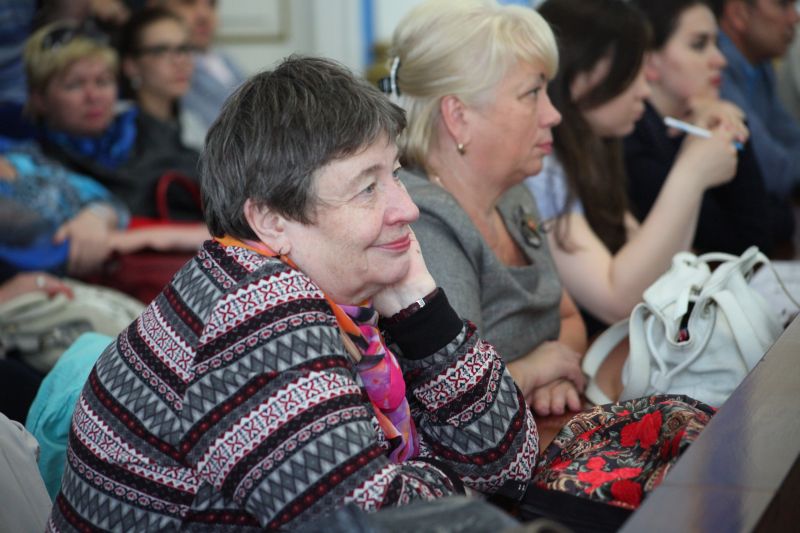 Я Устав, я ухожу. Публичные слушания по проекту нового Устава Перми начал депутат, а закончил футбольный «рефери»