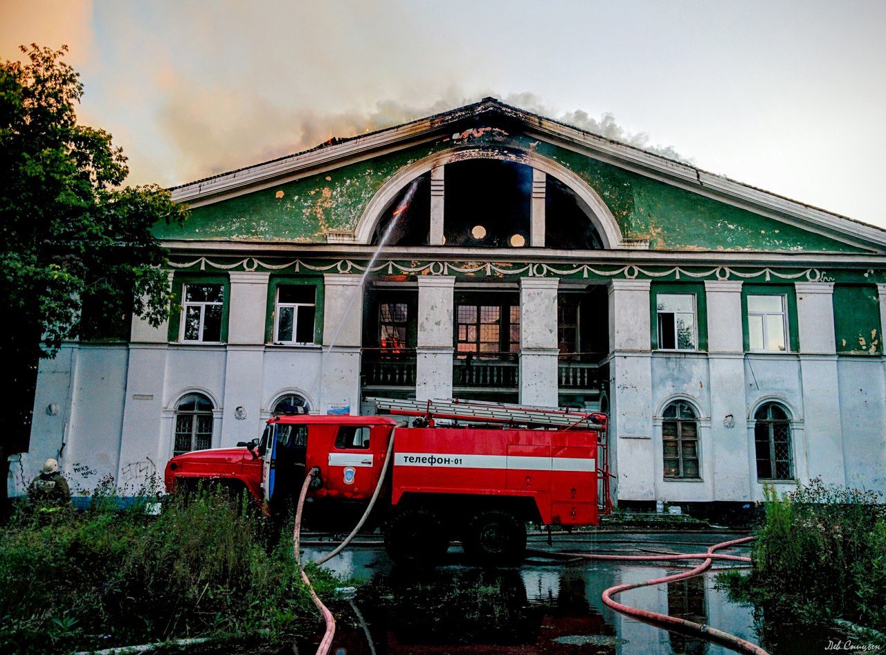 В Кунгуре сгорело здание дома культуры