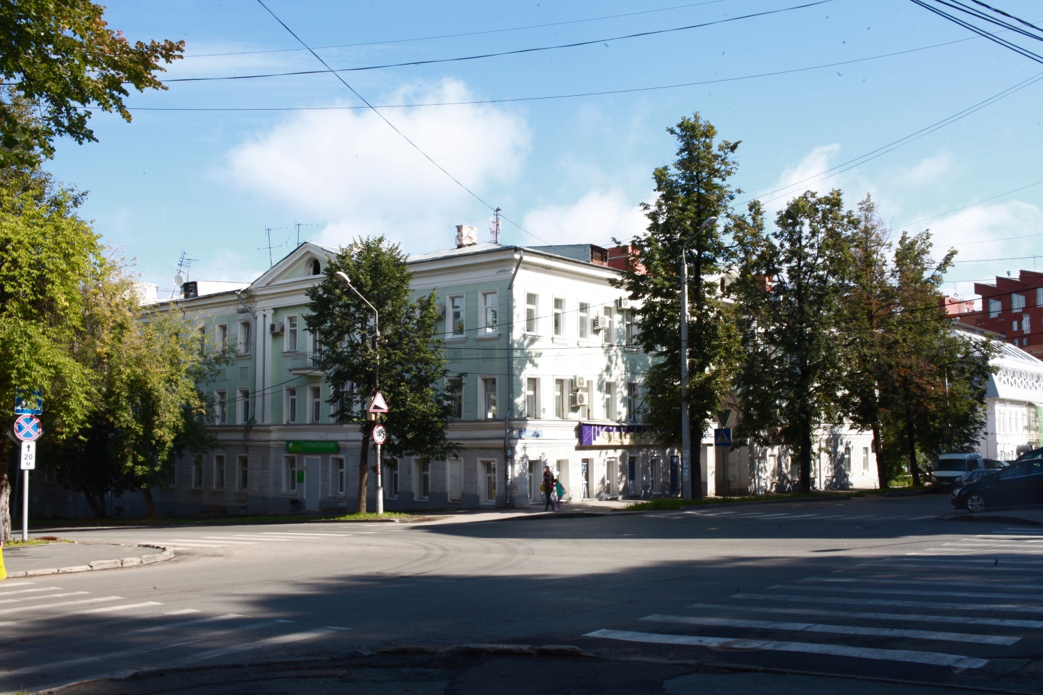 Два кольца об асфальт