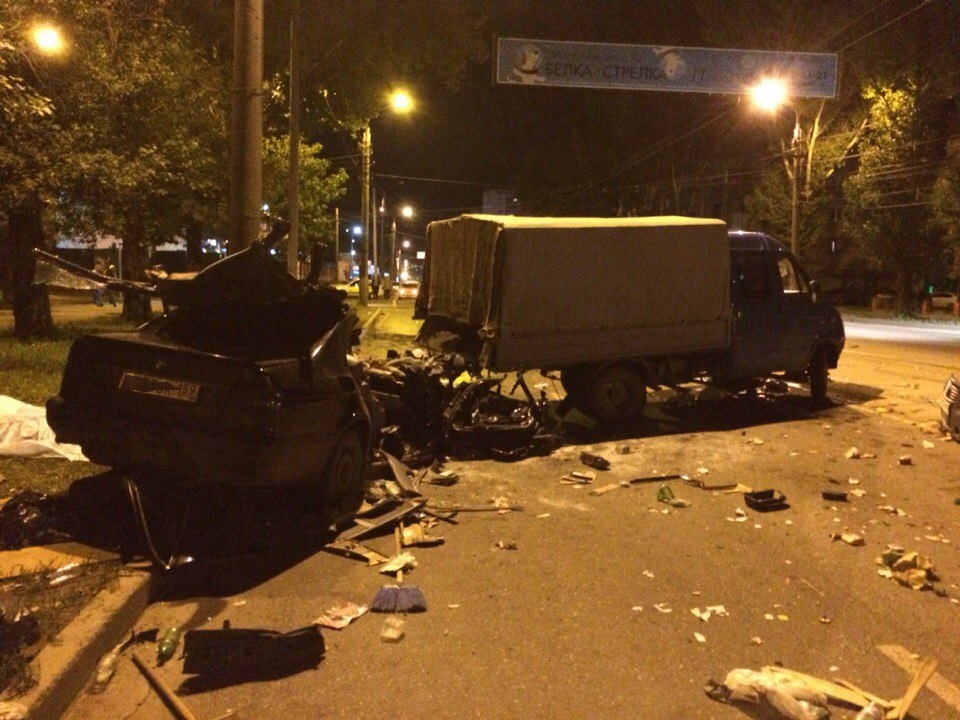 В ДТП на ул. Мира погибли три человека — иномарка влетела под «Газель»