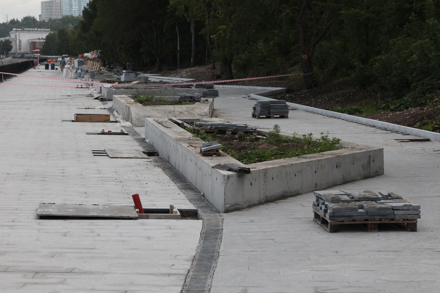 Осенний променад. Business Class вспоминает основные этапы реконструкции набережной