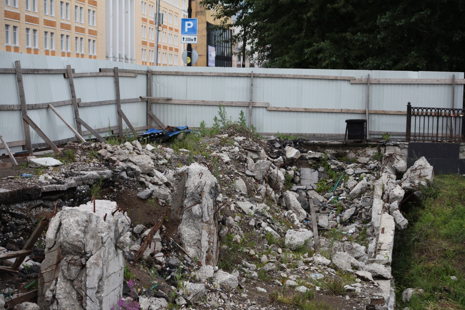 Осенний променад. Business Class вспоминает основные этапы реконструкции набережной